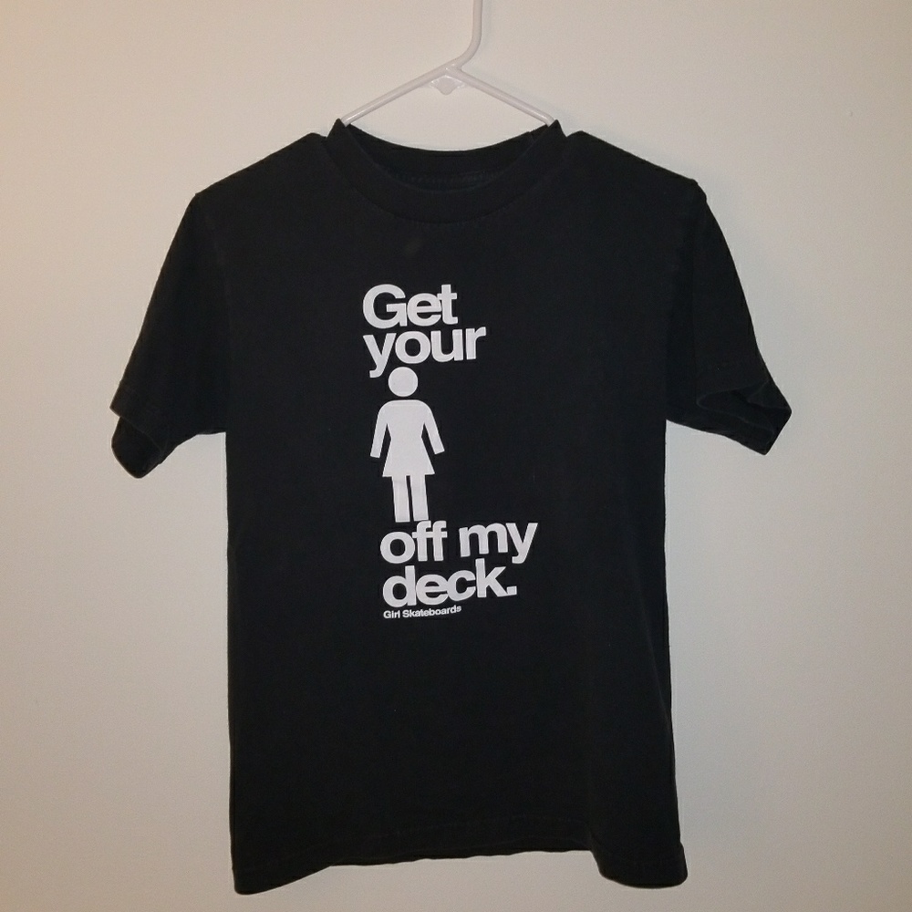 Girls Skateboarding Black T shirt